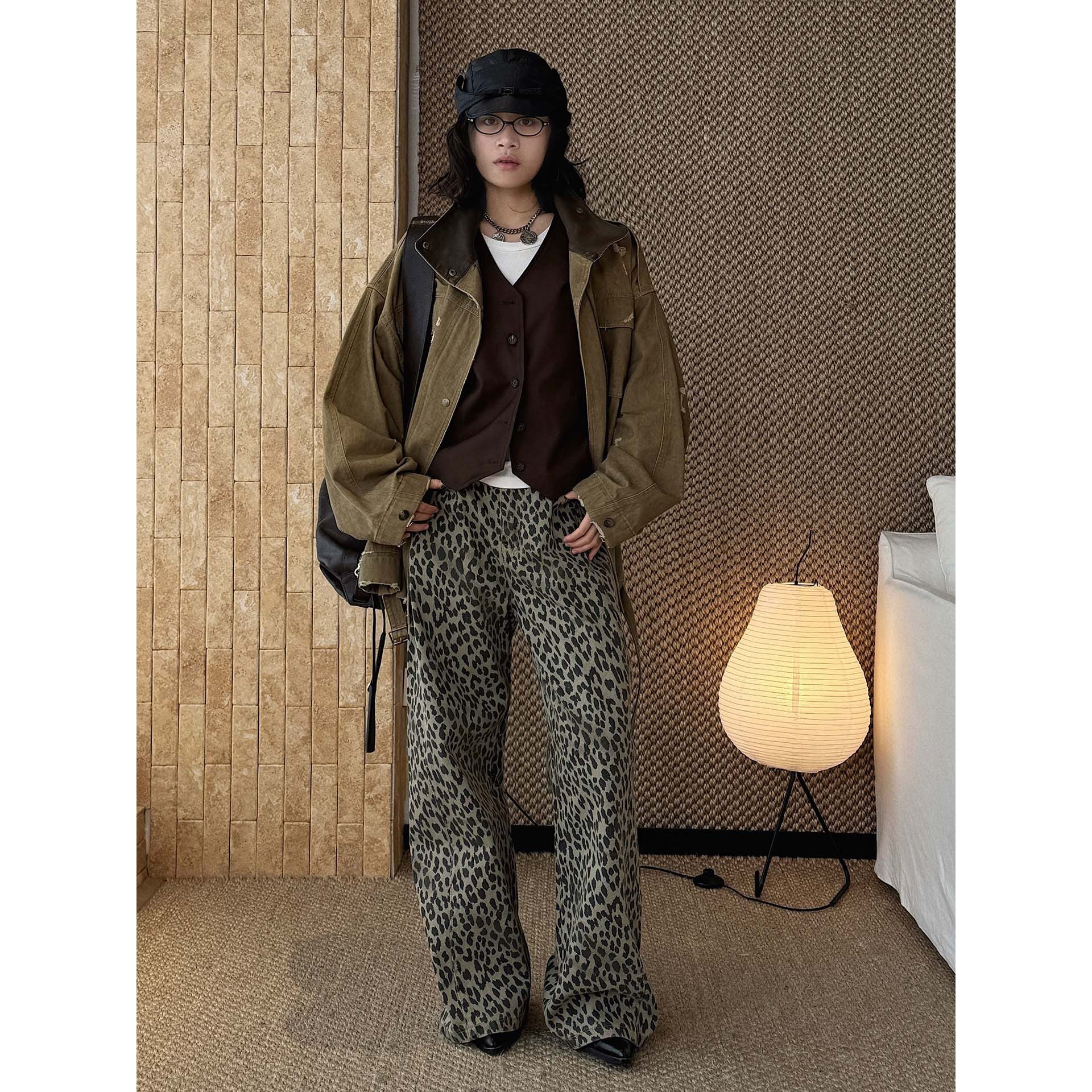 New Korean retro fashionable contrasting color leopard print printed jeans loose silhouette trousers women
