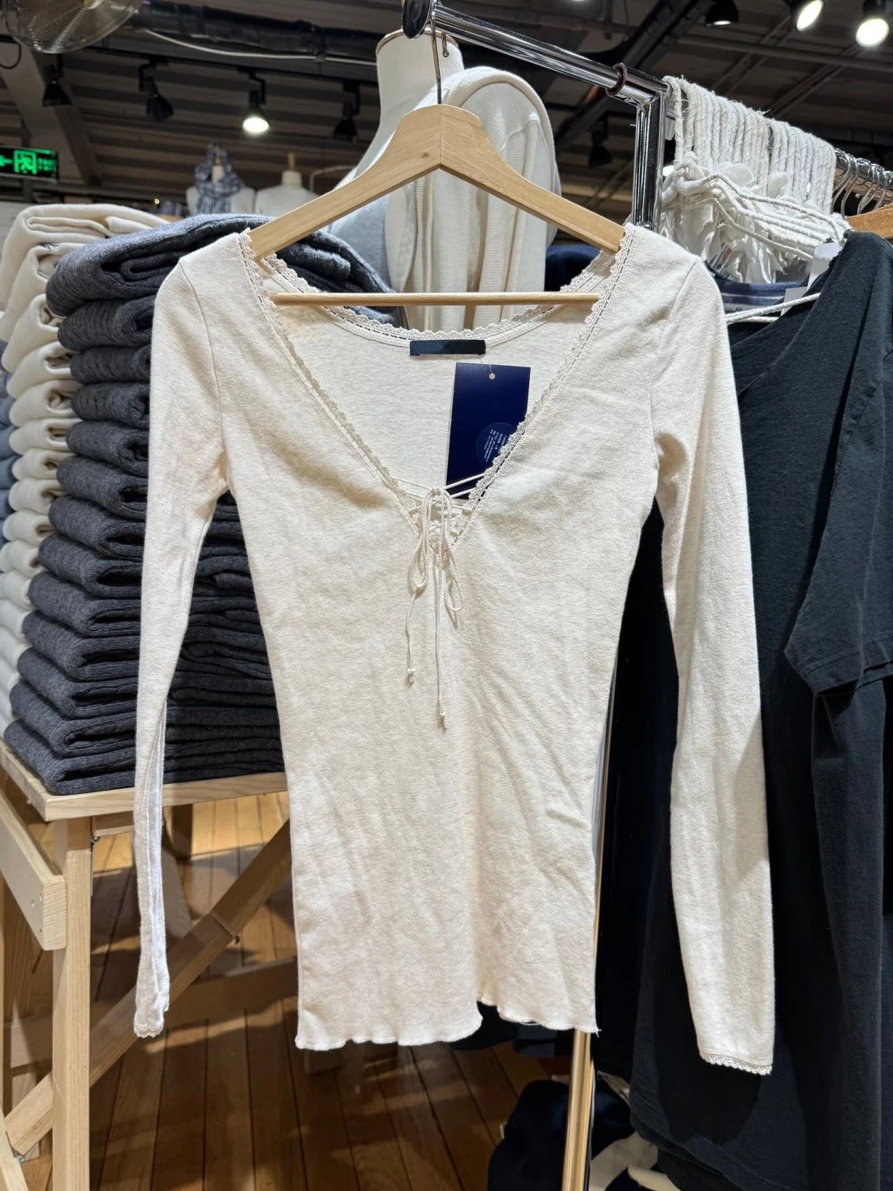 Bandage Lace Trim Long Sleeve T-shirt  Sexy V-neck Cotton Slim Tshirt Top Female Casual Simple Solid Elegant Woman's Tees